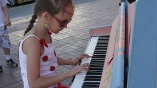 У центрі Львова буде безкоштовне вуличне фортепіано