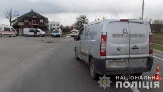 На Львівщині мікроавтобус збив дитину