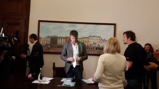 Архіви Львівської міськради заважають Васьківу дістати е-квиток із гузна