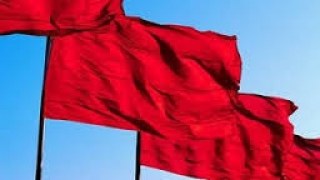 "Свободівці" ініціюватимуть відставку мера Червонограда через червоні прапори