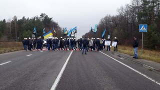 Львівські шахтарі перекрили трасу на Жовківщині