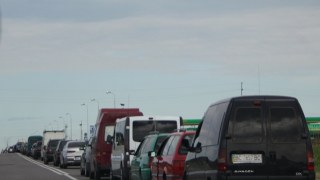 На кордоні з Польщею – черги на 574 авто