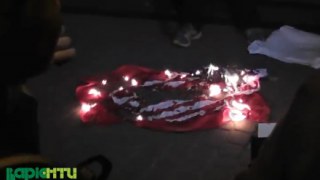 Спалення прапору США на Марші Слави УПА