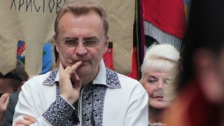 Депутати міськради вимагають від Садового звіту щодо львівського сміття