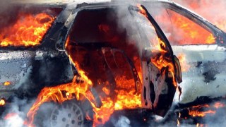 На Львівщині горіли два автомобілі
