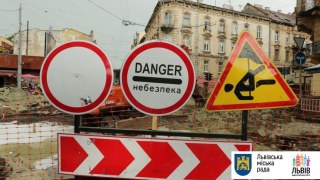 Вулицю Чернівецьку у Львові закрили для проїзду