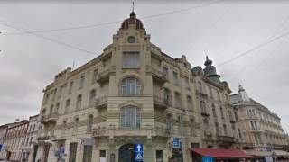 Горище пам'ятки архітектури на Чайковського переобладнають під офіси