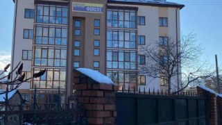 У Львові суд дозволив демонтувати поверх багатоповерхівки на Варшавській