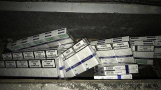 В Устилузі затримали два українських рейсових автобуси із контрабандними цигарками
