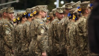 В Україні жінкам дозволили добровільно ставати на військовий облік