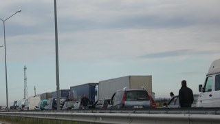 На кордоні з Польщею – черги на 660 вантажівок