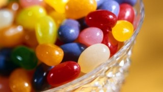 Росія заборонила ввезення солодощів Порошенка