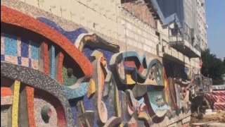 У Львові завершили викладати копію зруйнованої мозаїки магазину Океан