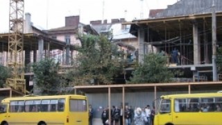 Будівельники розкопали таємне приміщення навпроти готелю «Львів»