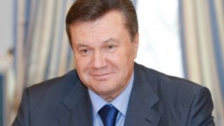 Янукович серед українських письменників заробляє найбільше