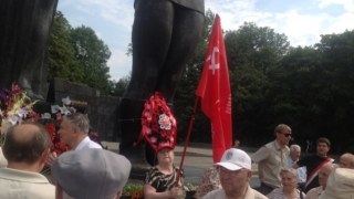 Комуністи обіцяють розгорнути Прапор перемоги у Львові 9 травня