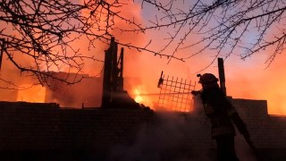 Причиною пожежі у військовій частині на Яворівщині назвали коротке замикання
