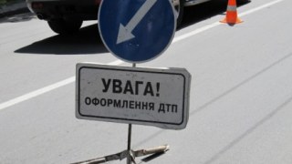 На перехресті у Львові правоохоронці потрапили у ДТП