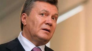 Янукович застудився і взяв лікарняний