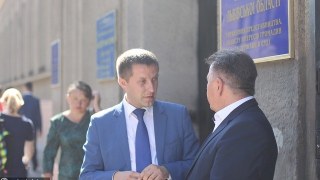 За рік керівник львівської юстиції Жукровський зібрав п'ять тисяч доларів готівки