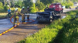 На Львівщині за добу згоріли дві автівки