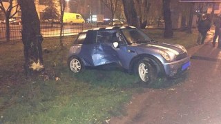 У Львові п'яний інспектор митниці потрапив в аварію