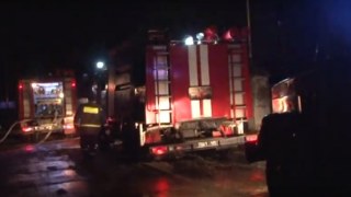 32 рятувальники гасили пожежу у готелі на Пустомитівщині