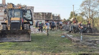 У Ставчанах через ракетну атаку вщент зруйновані шість житлових будинків та будівель