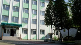 У Львові замінували два навчальні заклади