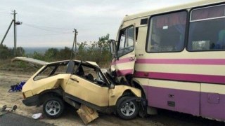 На Львівщині маршрутка потрапила у аварію: є загиблі