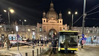 Загиблим під колесами львівської маршрутки виявися прокурор