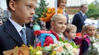 Батьки самостійно організовують охорону у школах Львова