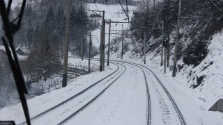 Львівську залізницю від снігу очищатимуть 306 машин