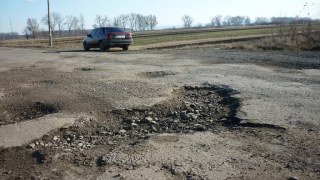 Львівські митниці передали понад 60 млн грн на ремонт доріг
