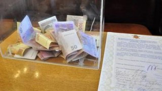 У Львові затримали двох злочинців, які викрали з магазинів скриньки для пожертв