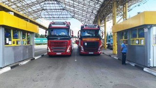 20 автомобілів чекають на виїзд з України у Краківці