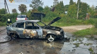 У Бориславі вщент згоріла автівка Opel Kadett