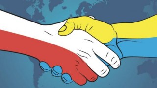 Жителі Львівщини виступили за підтримку братніх відносин із Польщею