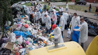 Львів'яни провели акцію на підтримку роздільного збору, сортування і вивезення сміття