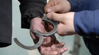 У Новояворівську затримали 22-річного громадянина, який торгував наркотиками у навчальних закладах