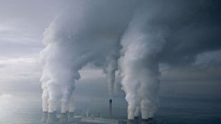 Нідерланди зобов'язали скоротити викиди парникових газів