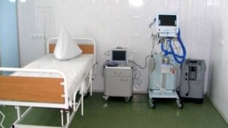 Прокуратура Львова примусово передала у лікарню важкохвору дитину, яку відмовилась госпіталізувати мати