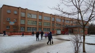 У школах Львова, які перевіряли через повідомлення про замінування, відновили навчання