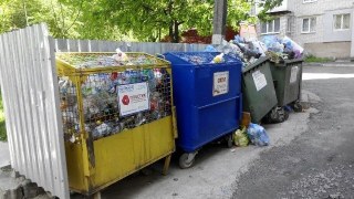 У Львові рятувальники тричі гасили сміття