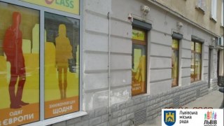 У Львові демонтували більше 100 незаконних рекламних конструкцій