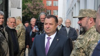 Полторак відвідав два заводи "Укроборонпрому" у Львові