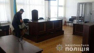 У трьох судах Львова шукають вибухівку