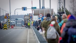 До Польщі за добу прибуло понад 25 тисяч біженців з України