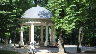 Львів'янам з наступного тижня тимчасово заборонили відвідувати парки міста