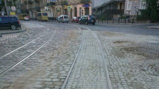 У Львові два трамваї курсуватимуть зі змінами через ремонт трамвайної колії на площі Франка